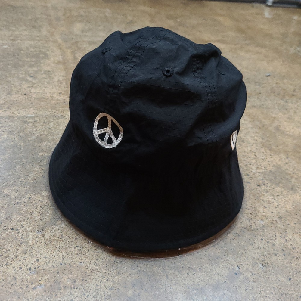 뉴에라 블랙 버킷햇 모자 M01261